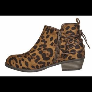 Pierre Dumas zoey 17 cheetah print ankle boot